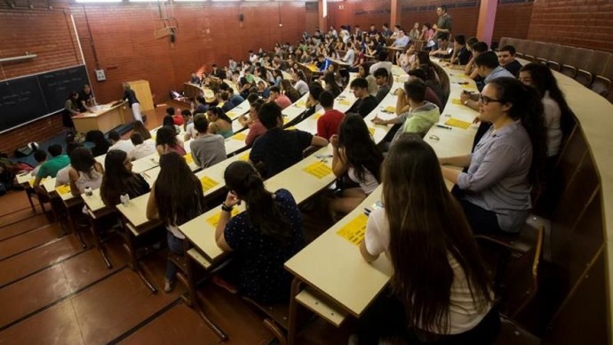 11 millones de españoles tienen estudios universitarios