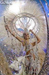Carmen Murias, elegida Reina del Carnaval de Las Palmas